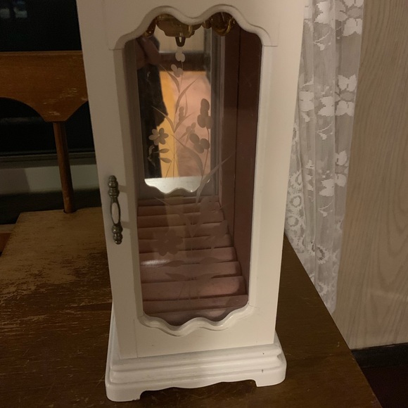 Jewelry Box - Picture 2 of 6